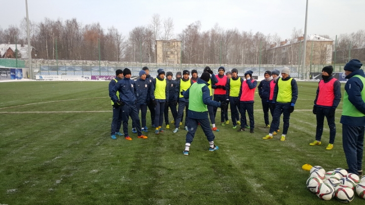 Улуттук курамабыздын оюнчулары