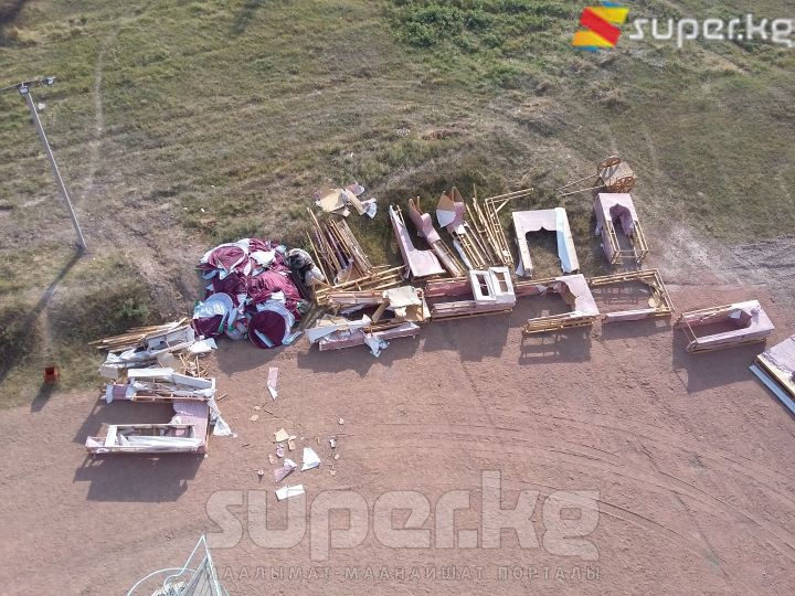 Оштон алынган сахна жасалгалары