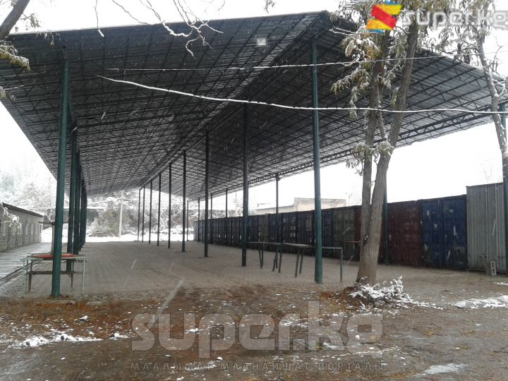"Сары-Өзөн" базарындагы соода жайы