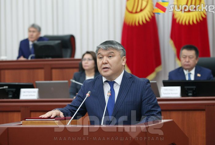Экономика министри Арзыбек Кожошев