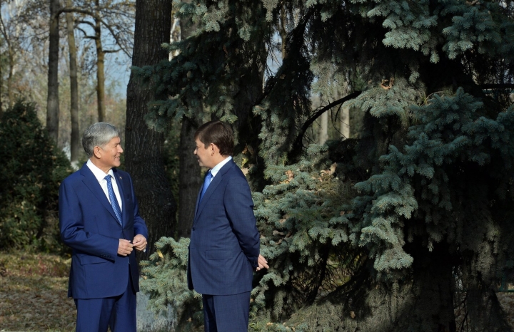 Президенттик аппараттын тышкы саясат бөлүмүнүн башчысы Сапар Исаков менен маектешүү