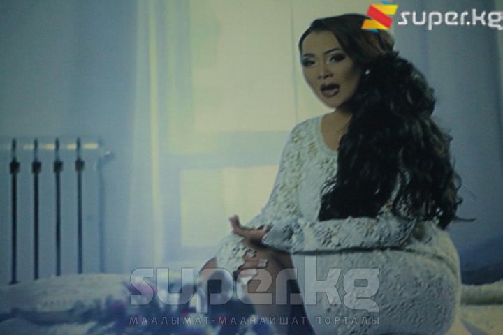 “Падышам” аттуу клиптен кадр 