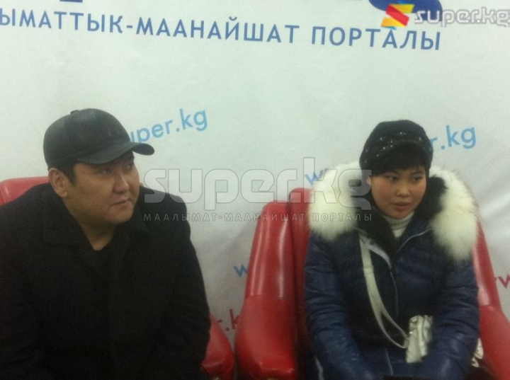 Нурлан Мотуев 4 жыл мурун кеңсебизге 18 жашар кызды ээрчитип келип, ага үйлөнөрүн айткан эле