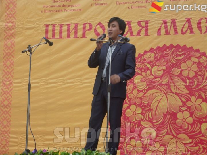 Концерттик программага кыргыз ырчылары да катышышты.