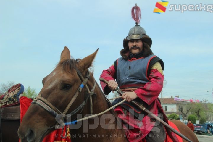 19-март. Төкмө акындардын Ошко чогулуп жаткан кези.