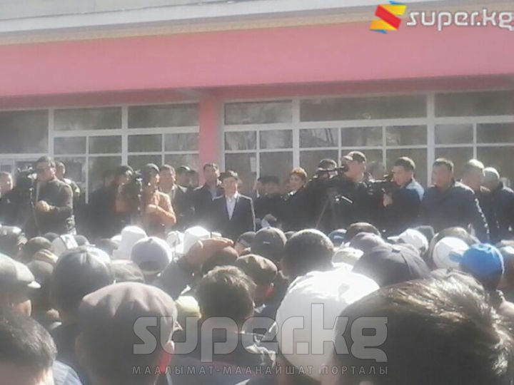 Митингге 300гө жакын адам келди