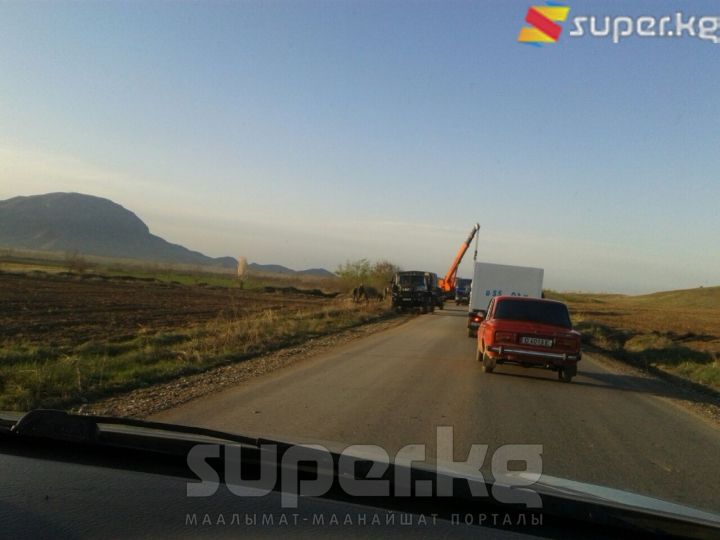 Өзбек тарап өз аскерлерин Аксынын аймагынан чыгарып кетүүдө