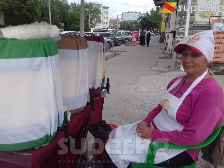 Лариса Алексеенко: "Менин жалгыз кызым бар.  Ошол кызым эңсеген бала жытына жетсин. Көп неберелүү болоюн". 