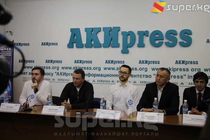 Солдон оңго: Ренат Абянов, Марат Башаров, Шамиль Аляутдинов, Бабур Төлбаев, Азат Галямшин