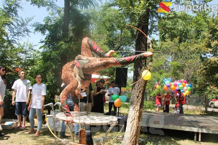 Кыргыз Республикасынын ийилчээк, "сөөксүз" кызы аталган Чынара Мадимкулова