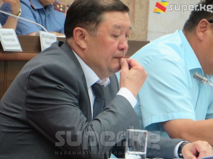 Транспорт жана коммуникациялар министри Замирбек Айдаров 