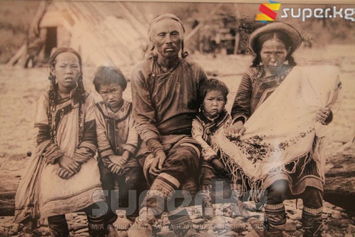 Алыскы чыгыш аймагы, Хабаровск округу, эдигейлер. 1927-жыл.