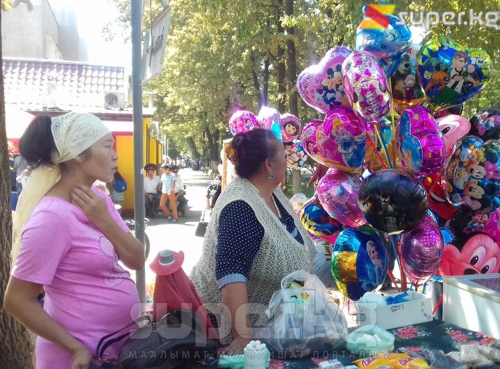 Соода кылып жаткандар