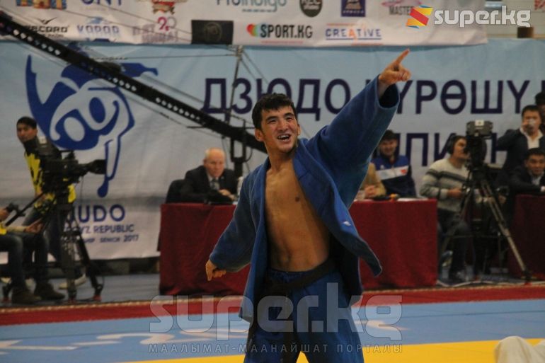 Бекбоо Апышов
