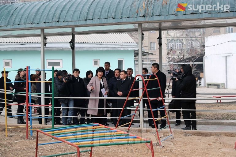 Оштогу көзү азиздер жана көрүүсү начар балдардын мектеп-интернаты