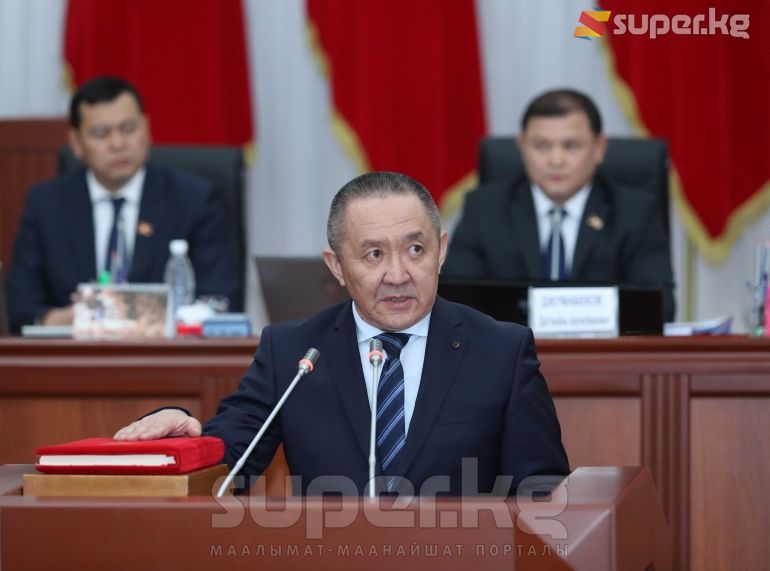 Маданият, маалымат жана туризм министри Султанбек Жумагулов