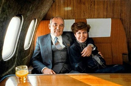 Жубайы менен