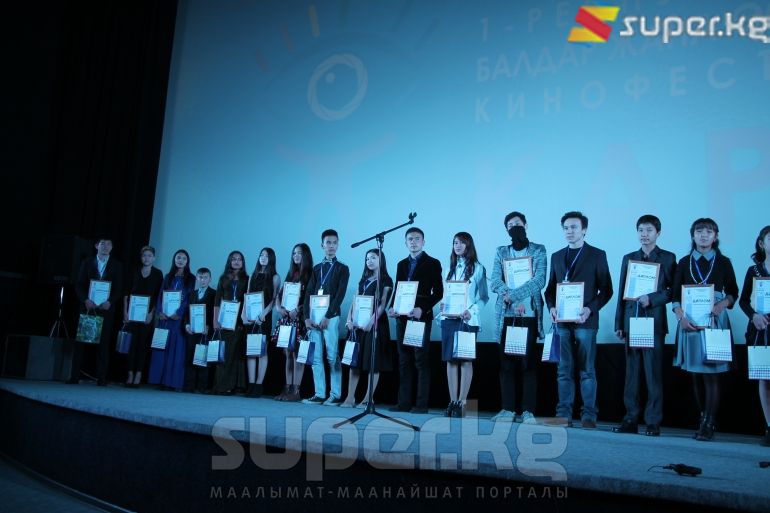 2016-жылдагы балдар фестивалынын катышуучулары