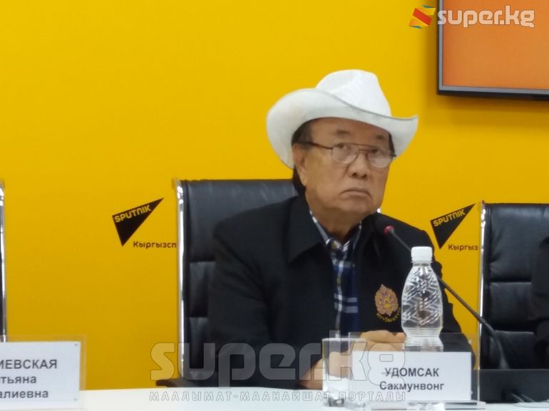 Япониядан келген конок Удомсак Сакмунвонг