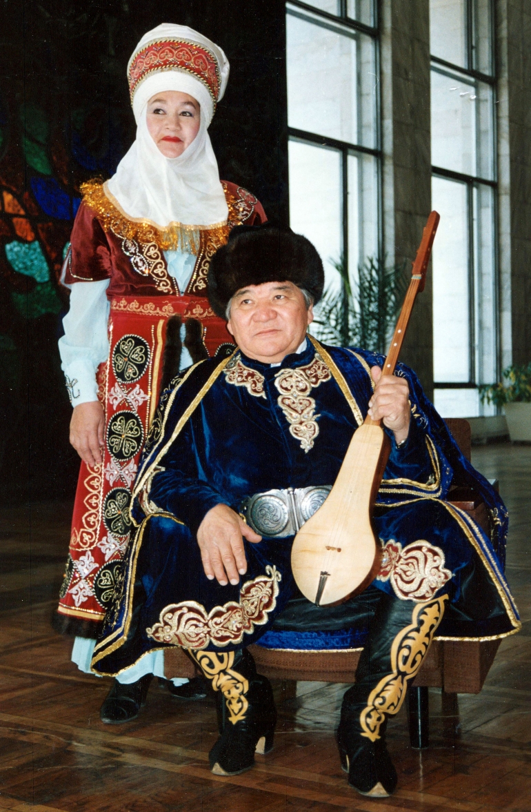 Жубайы менен