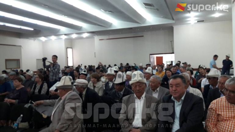Бишкекте өтүп жаткан Элдик курултай