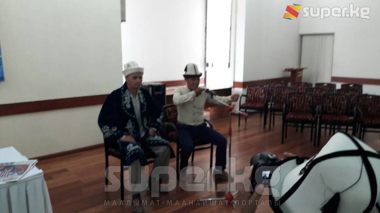 Бишкекте өтүп жаткан Элдик курултай