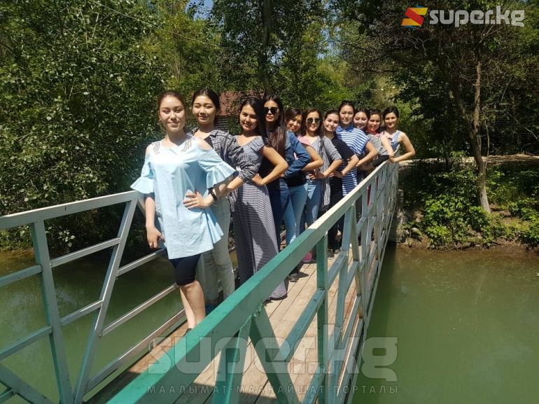 Сынактын катышуучулары эс алуу учурунда