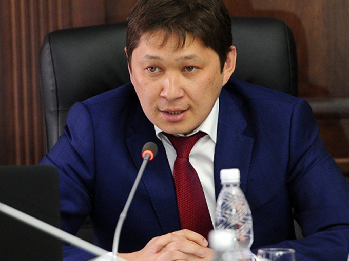 Сапар Исаков - Президенттик аппараттын жетекчиси.