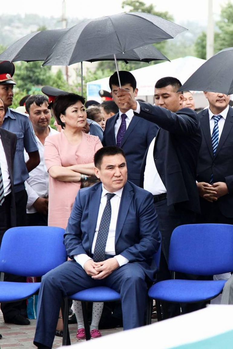 Ош облусунун башчысы Таалайбек Сарыбашев