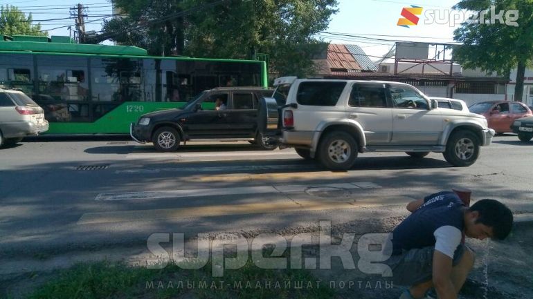 Жабырлануучуну сүзүп кеткен жер