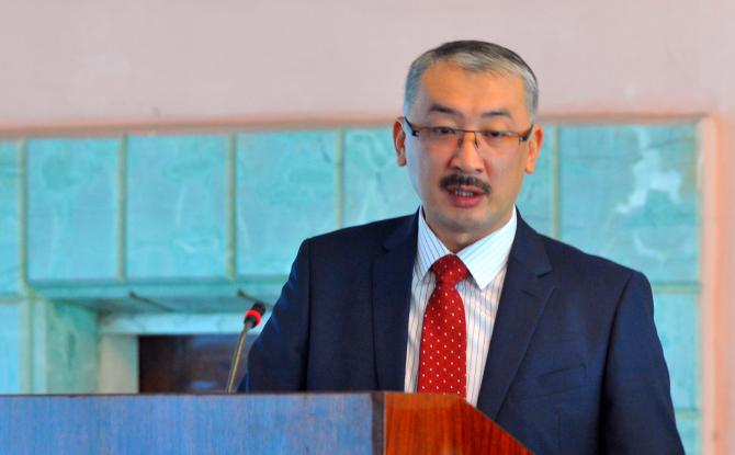 Өнөр жай, энергетика жана жер казнасын пайдалануу мамлекеттик комитетинин төрагасы – Уланбек Рыскулов, 44 жашта