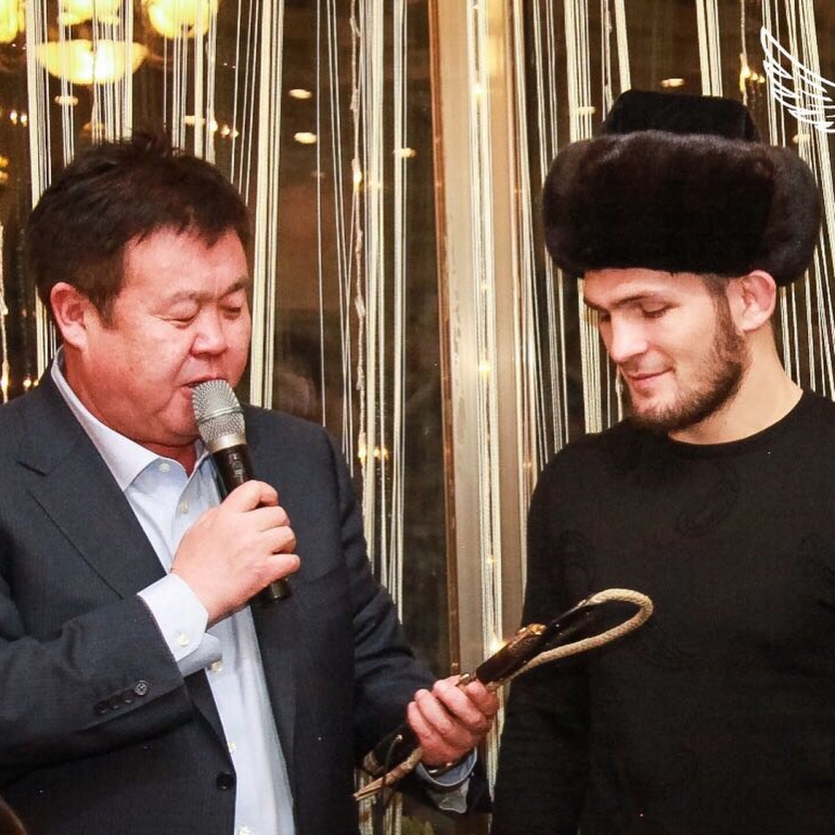 Хабиб Нурмагомедов Бишкек шаарына келди
