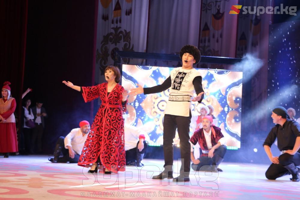 Асел Турдалиева менен Гүлжигит Калыковдун аткаруусундагы «Ак чөлмөк» дуэти жаңырды