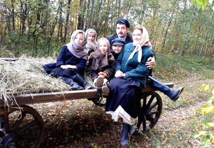 “Эркектер жана аялдар” сериалынан кадр