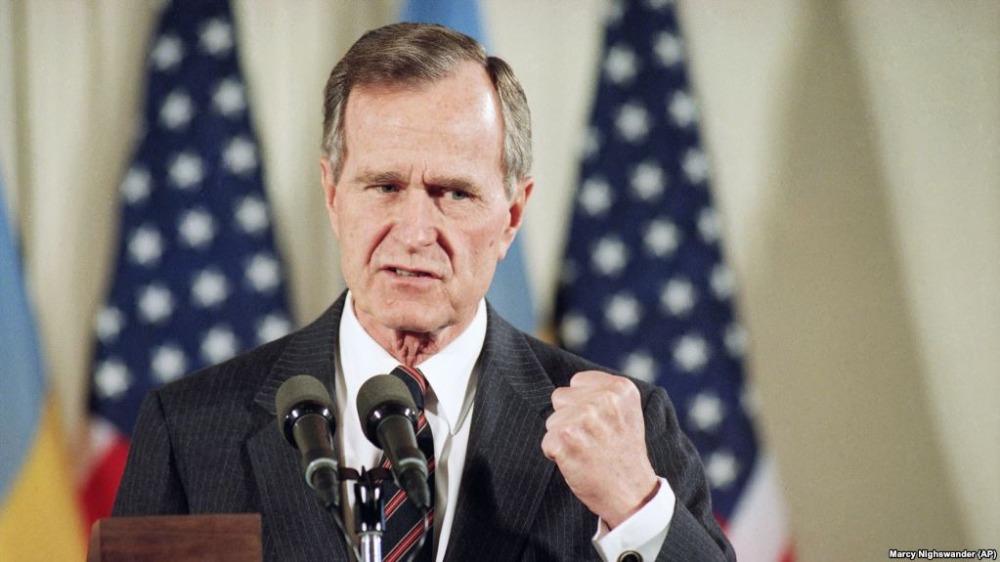 Жорж Буш президенттик доорунда. 