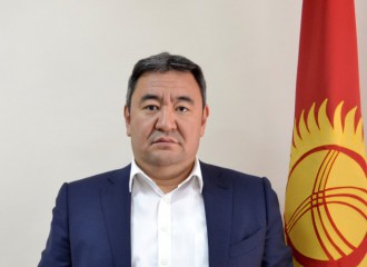 &quot;Улуттук энергохолдинг&quot; компаниясынын төрагасынын орун Эрали Козубаев бул кызматка келгенге чейин коңшу Казакстанда көп жылдар бою &quot;Кока Кола&quot; компаниясында эмгектенген.