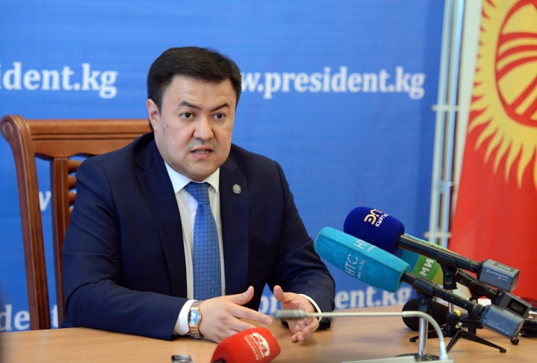 Президенттик аппараттын тышкы саясат бөлүмүнүн башчысы Данияр Сыдыков
