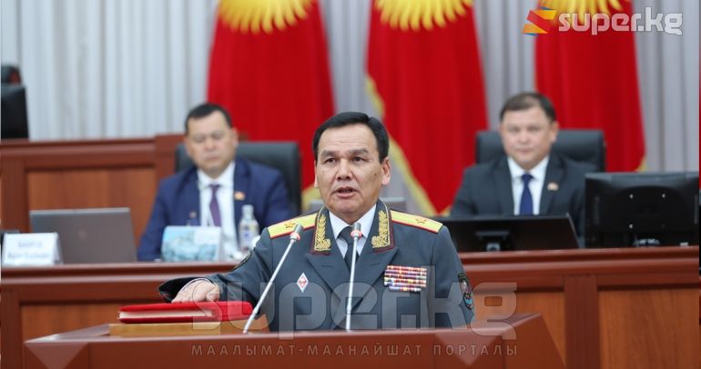 Ички иштер министри Кашкар Жунушалиев