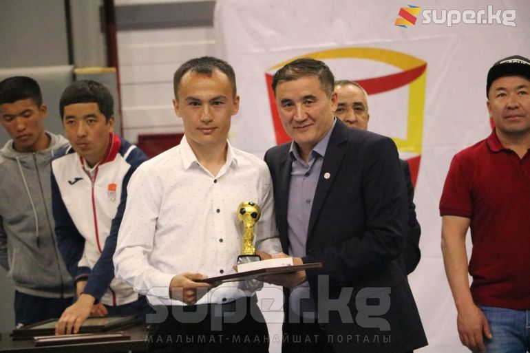 Мыкты жаш оюнчу Арстанбек Турсунов