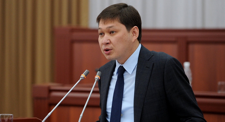 Сапар Исаков