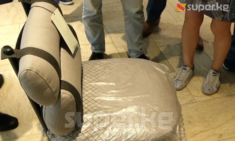 100 миң сомго Германиядан сатып алынган отургуч