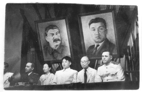 Ким Ир Сен бийликке келген жыйын