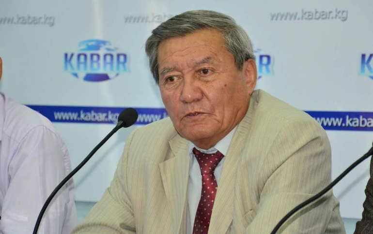 Жыпар Жекшеев