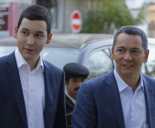 Нурэмир Бабанов атасы менен