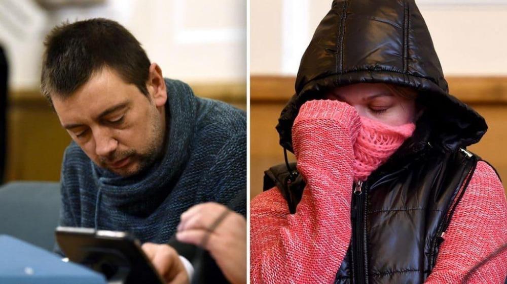Марвинге кордук көрсөткөн энеси жана өгөй атасы.