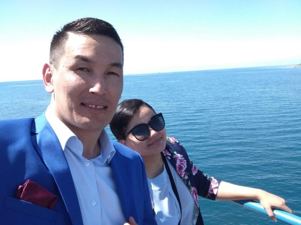 Жубайы Алина менен