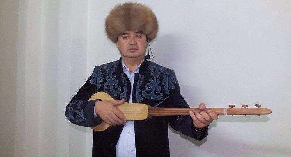 Төкмө акын Шекербек Адылов
