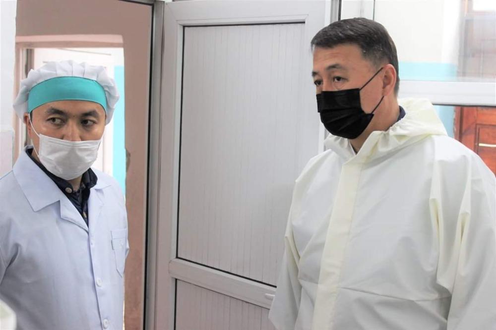 Өзгөчө кырдаалдар министри Замирбек Аскаров 