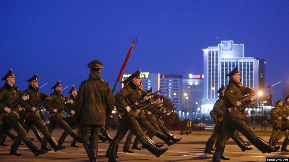 Беларуста 9-майдагы парадга даярдыктар көрүлө баштады