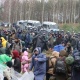 Польша менен Беларустун чек арасына чогулган мигранттарга ок атылды